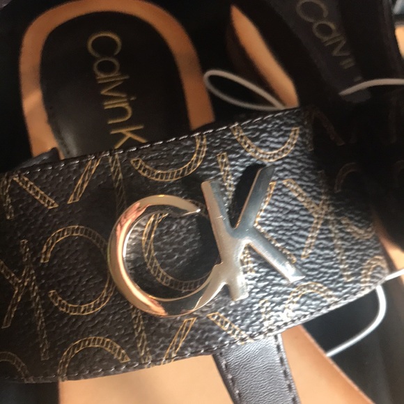 Calvin Klein | t strap BRAITA brown sandal - Picture 2 of 4